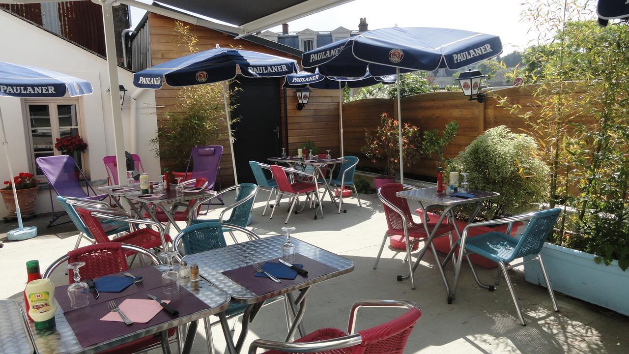 Le Quai 3 Hotel Chateaubriant Exterior photo